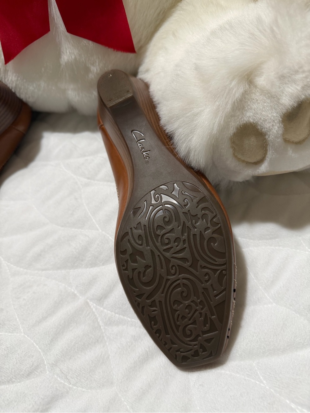NEW! Clarks Artisan Collection Women's Tan Perforated Leather Loafers size 7 - Picture 7 of 7